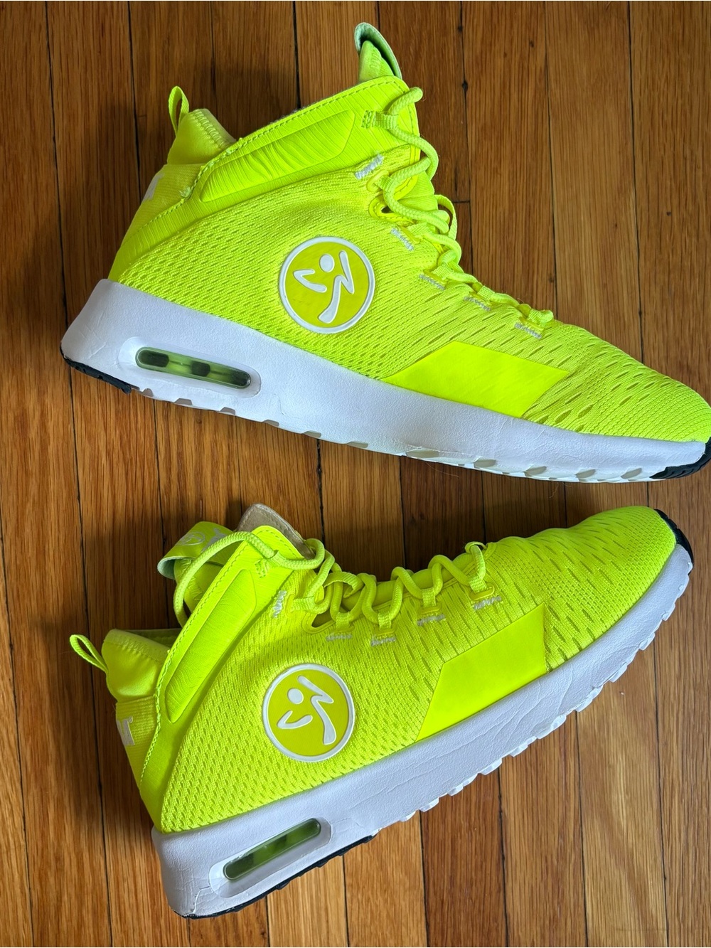 Zumba Air Funk Dance Sneakers - Electric Neon Yellow (Size 8)
